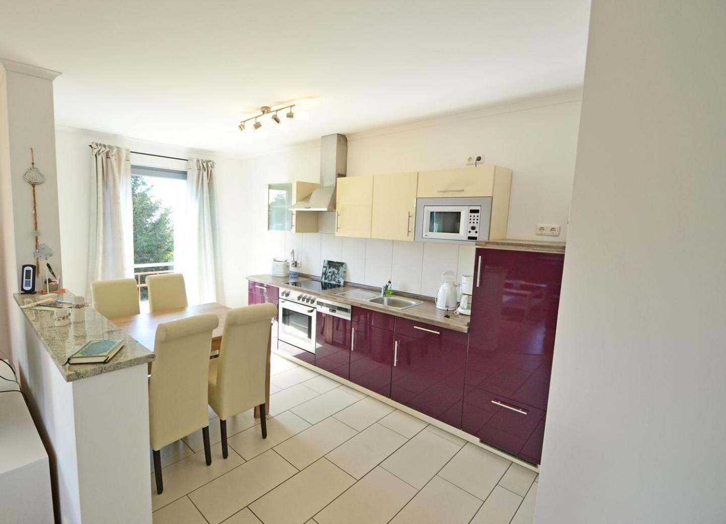 Haus Triade Ferienwohnung Triade 3 ツィノヴィッツ エクステリア 写真