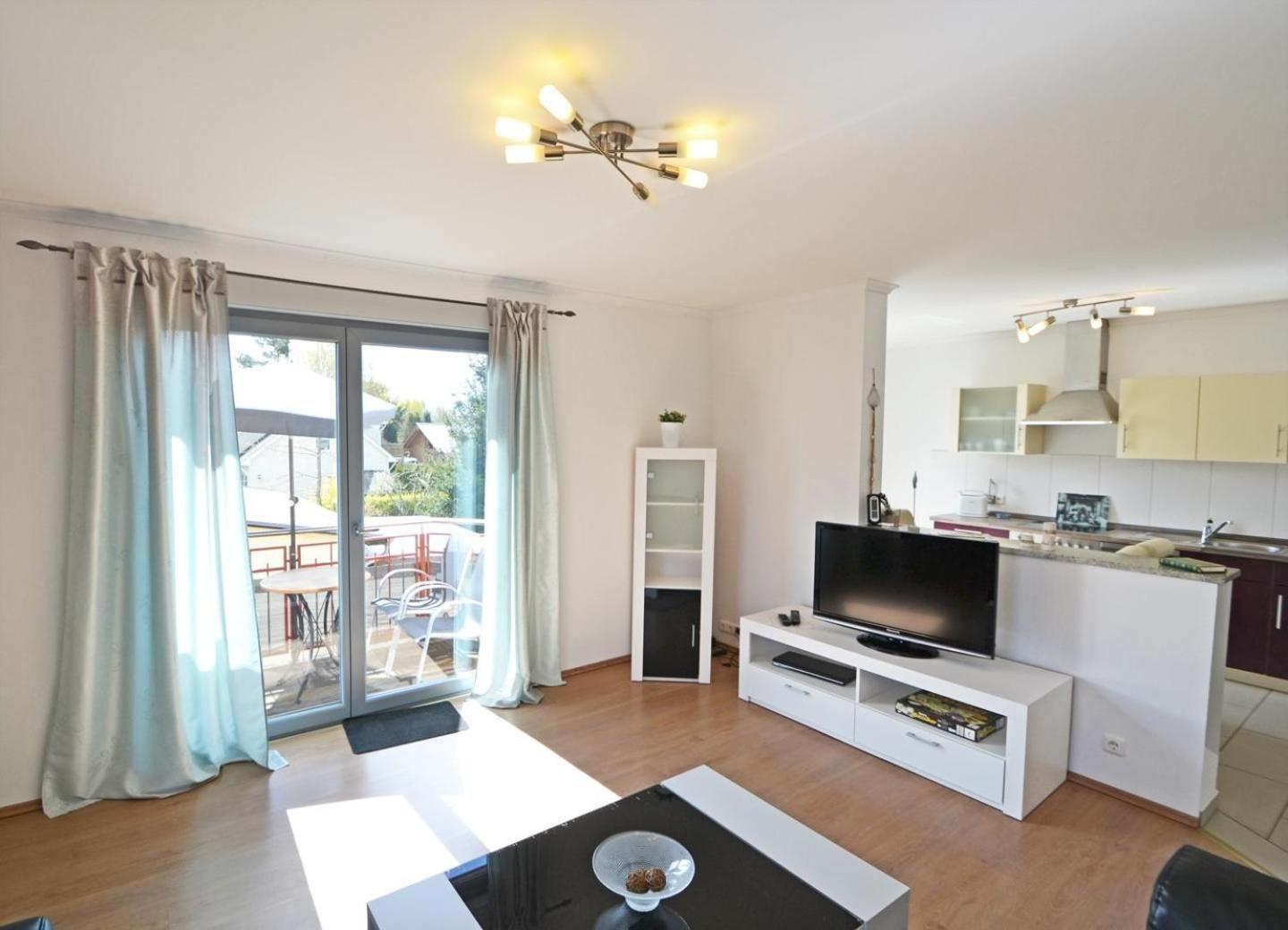 Haus Triade Ferienwohnung Triade 3 ツィノヴィッツ エクステリア 写真