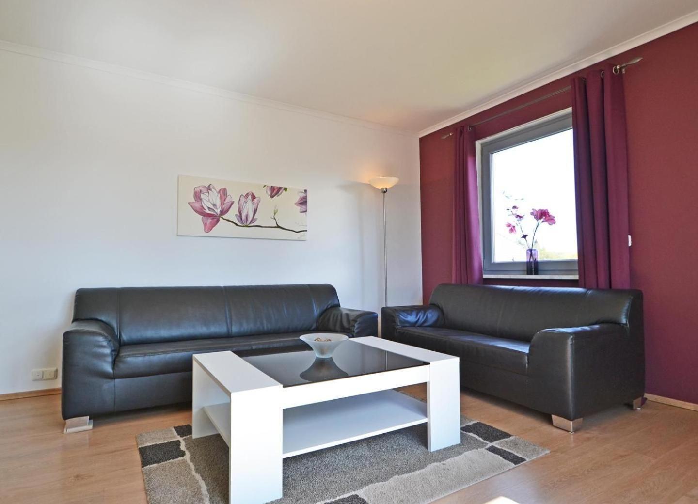 Haus Triade Ferienwohnung Triade 3 ツィノヴィッツ エクステリア 写真