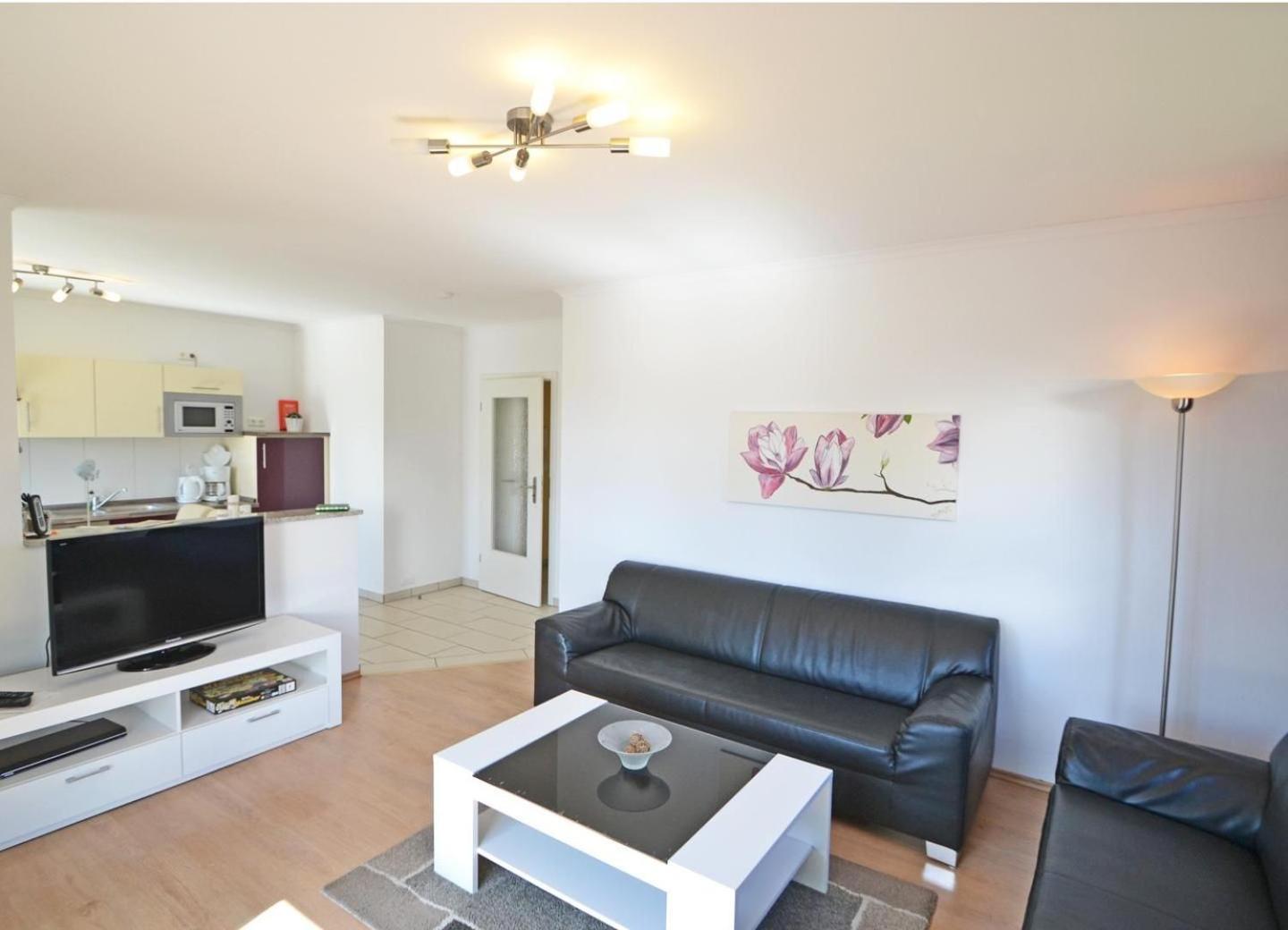 Haus Triade Ferienwohnung Triade 3 ツィノヴィッツ エクステリア 写真